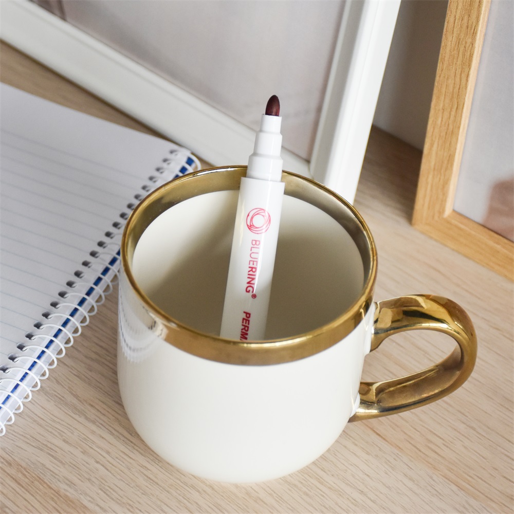 Alkoholos marker 3mm, kerek végű Bluering® piros - Image 3